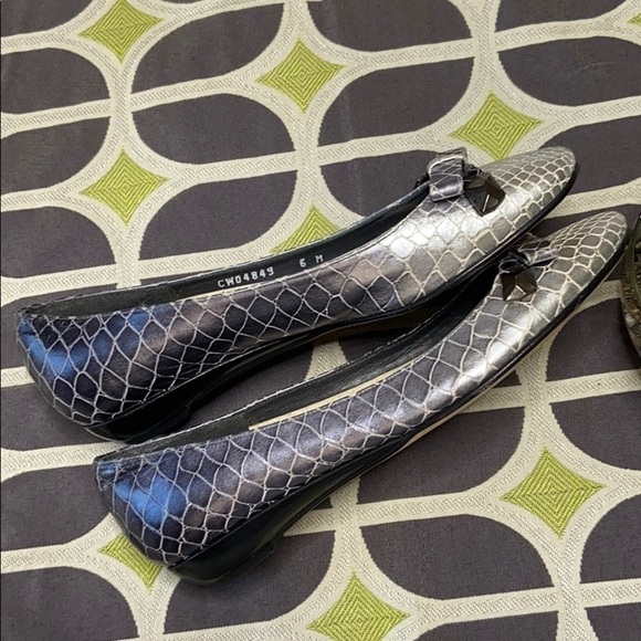 STUART WEITZMAN Snakeskin Wedge Flats Size 6 - Picture 8 of 8